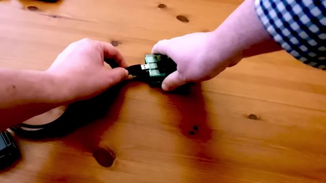 how-90s-dial-up-internet-worked-and-let-s-make-our-own-isp_video_1080p